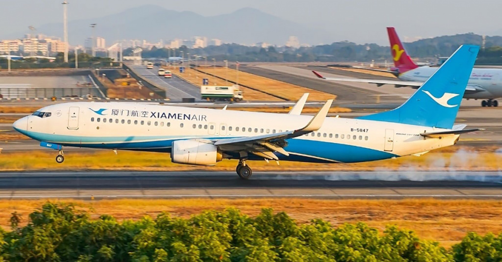 Зліт літака компанії XiamenAir