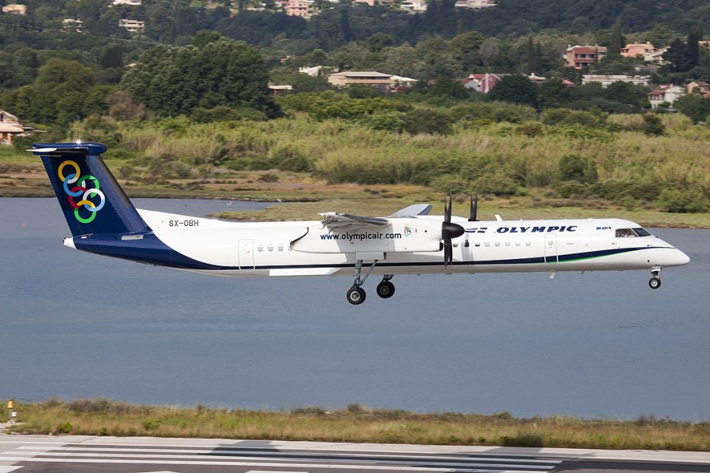 Посадка літака авіакомпанії Olympic Air