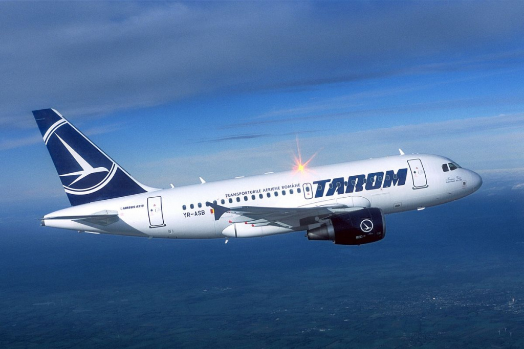 Зліт літака компанії TAROM