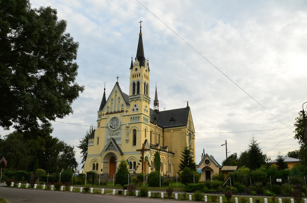 Воздвиженський костел, Фастів