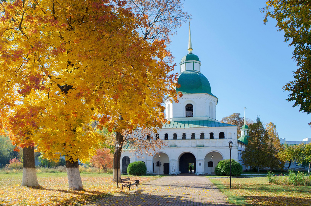 Надбрамна двіниця, Новгород-Сіверський