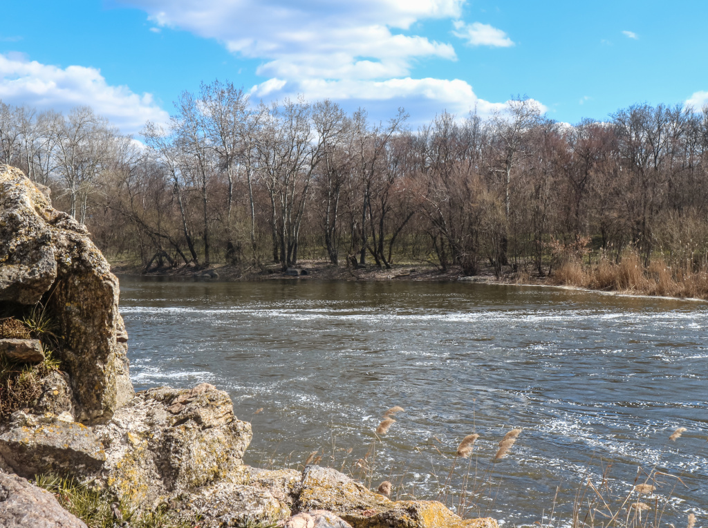 Острів Довгий, Первомайськ