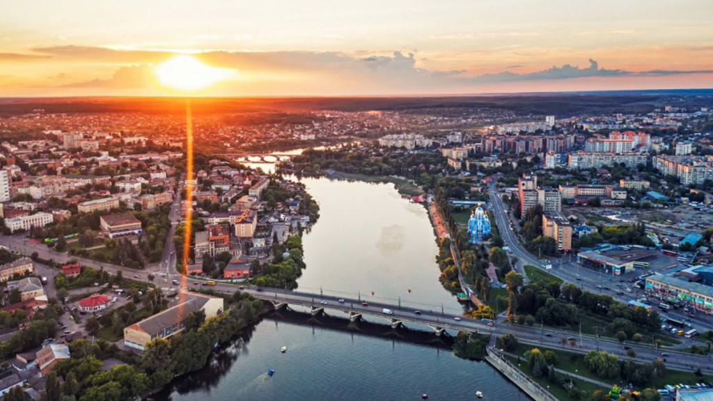 Ріка Південний Буг в Вінниці